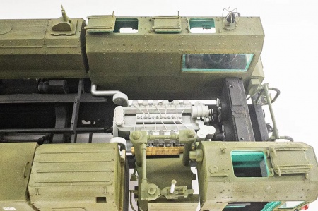 01082P TEL of RS-12M1 Topol-M Trumpeter