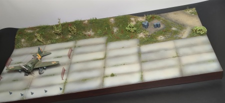 HE-48030 Подставка Аэродром Размер 74х35см