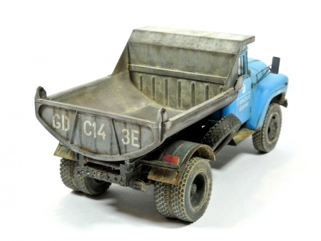 RIM35031 Советский самосвал ЗИС-ММЗ-555, масштаб 1/35 Red Iron