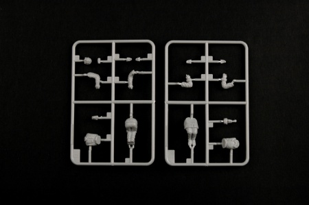 02322P Советские боевые аэросани РФ-8/Горький-98 Trumpeter